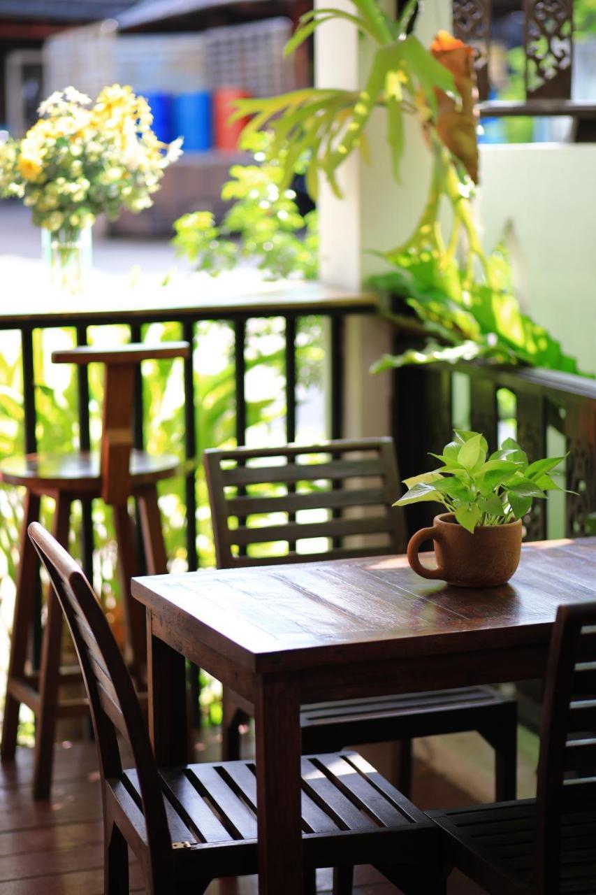 V Lodge Chiang Mai Zewnętrze zdjęcie